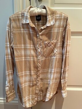 EUC Gap Women's Soft Cotton Button Up Flannel Shirt Size‎ XS